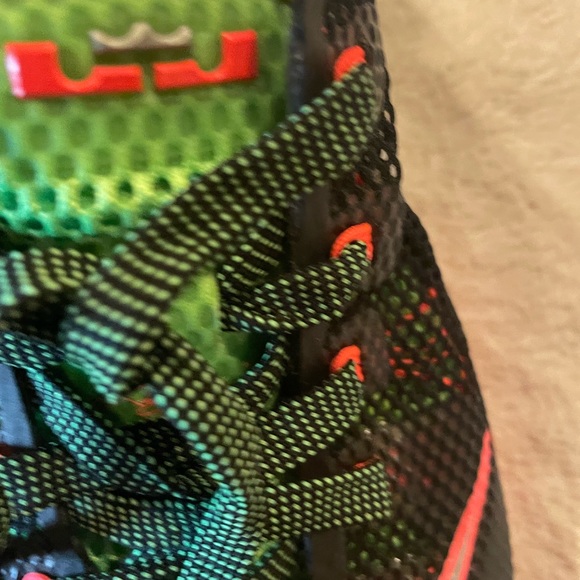 Nike Lebron 12 Low Remix edition excellent condition - Picture 7 of 9